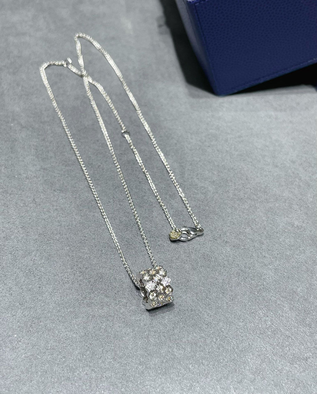 ¡®Lumi¡¯BEE LOVE DIAMOND PAVED 3 ROW NECKLACE