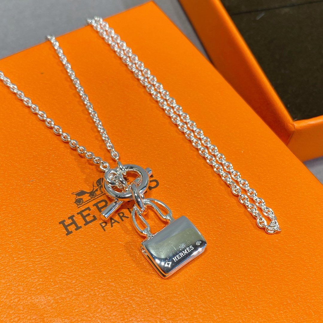¡®Lumi¡¯CONSTANCE PEDANT SILVER NECKLACE