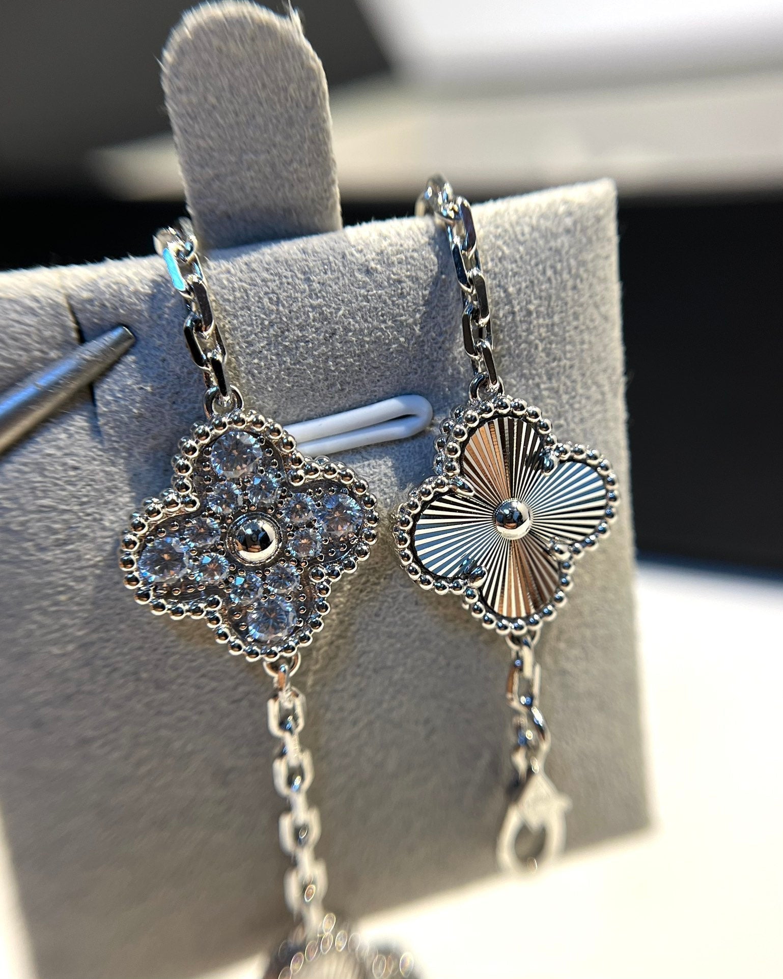 [Lumi jewelry] CLOVER 5 MOTIF LASER BRACELET COLLECTION