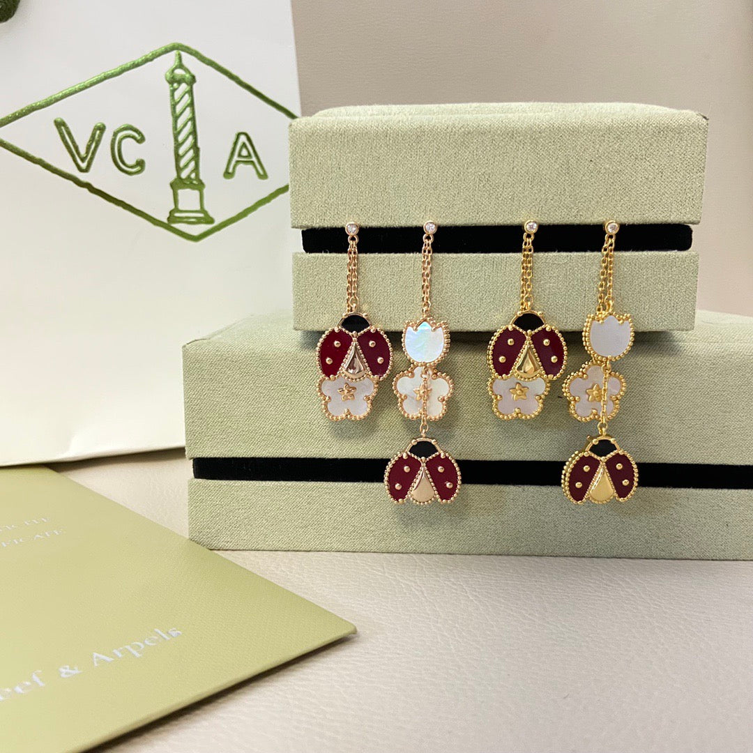 ¡®Imperial¡¯LUCKY LADYBUG WHITE MOP EARRINGS