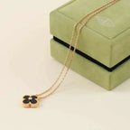 ¡®Lumi¡¯CLOVER 15MM DIAMOND ONYX NECKLACE