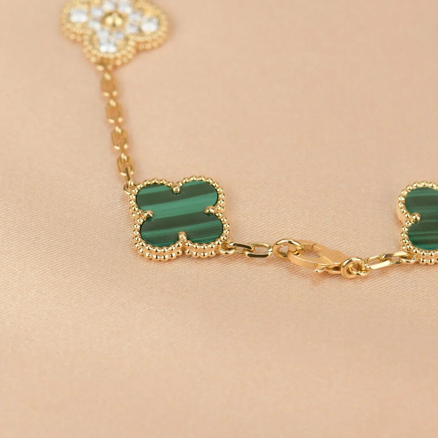 [Lumi jewelry] CLOVER 5 MOTIF MALACHITE BRACELET COLLECTION