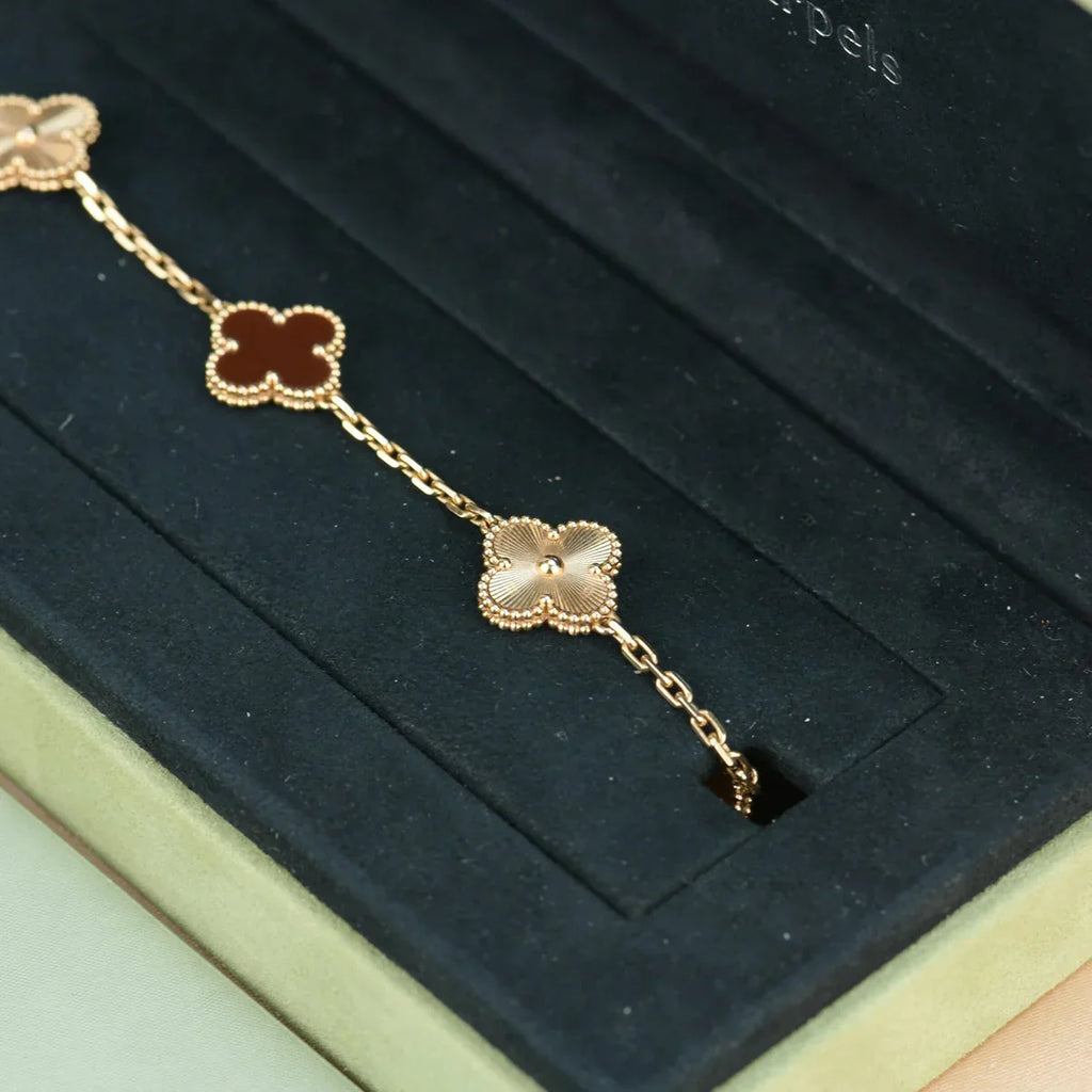 [Lumi]New  CLOVER 5 MOTIF RED CORNELIAN BRACELET COLLECTION