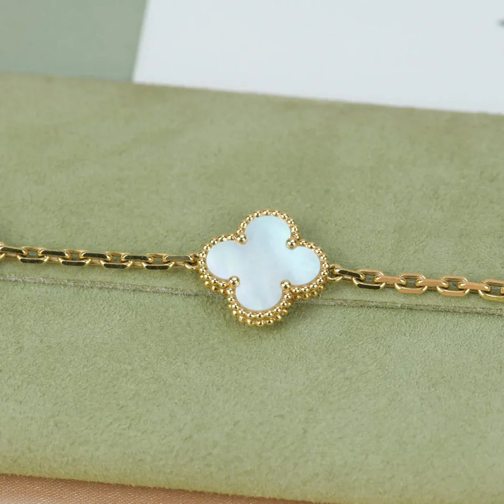 [Lumi]New CLOVER WHITE PEARL MOP 5 MOTIF BRACELET COLLECTION