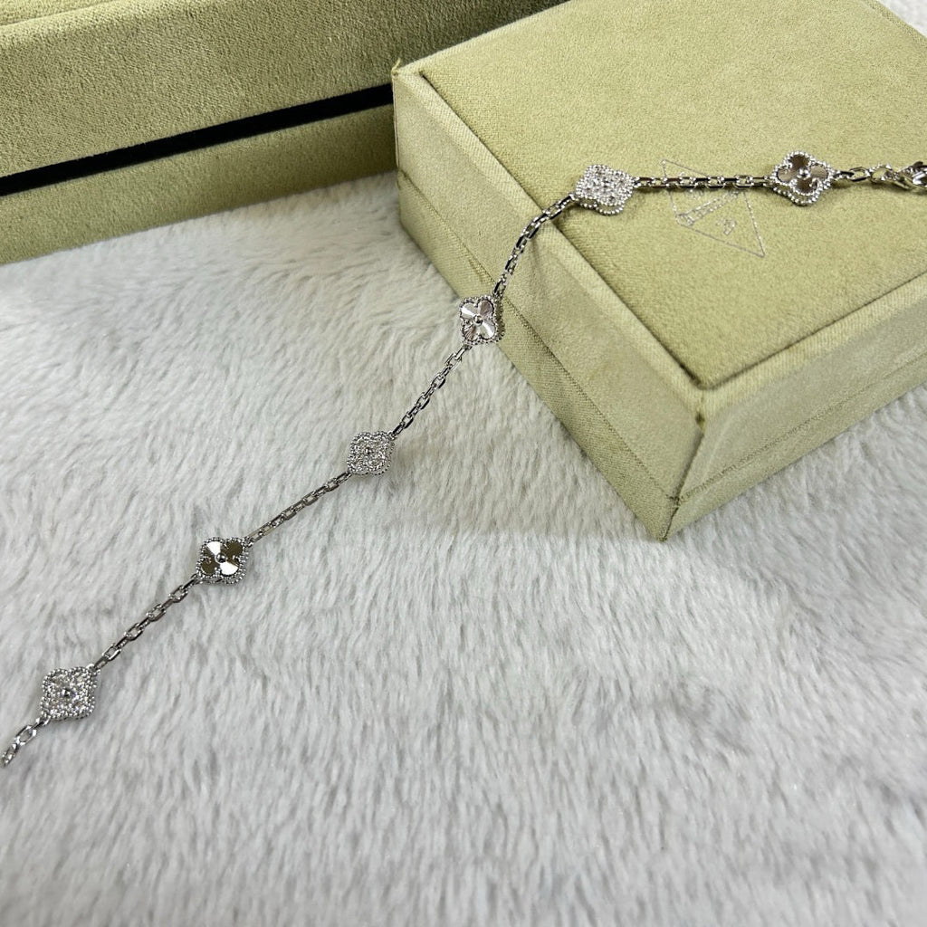 [¡®Lumi¡¯]CLOVER 6 MOTIF DIAMOND LASER BRACELET