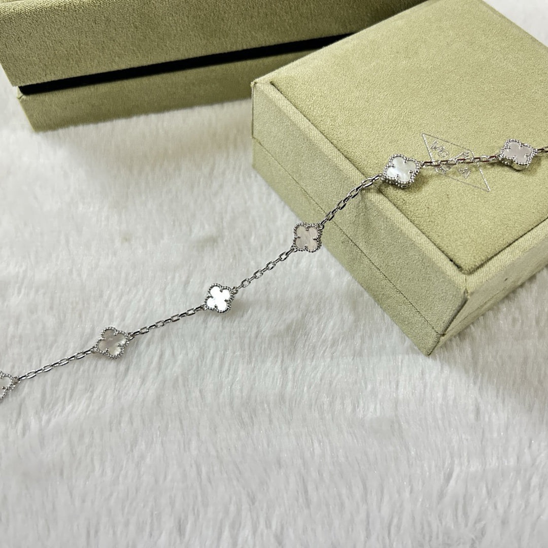 [¡®Lumi¡¯]CLOVER 6 MOTIF WHITE MOP BRACELET