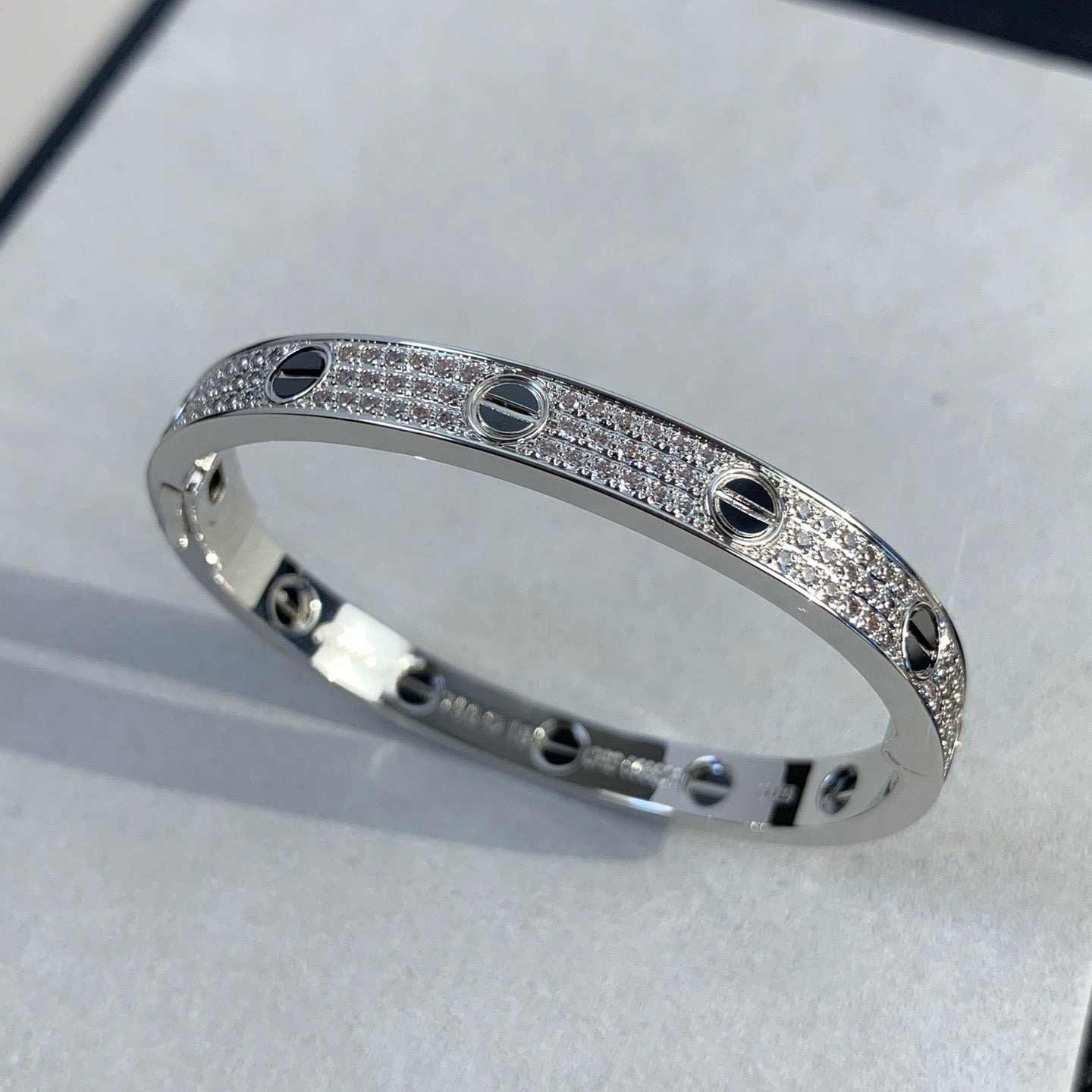 ¡®Lumi¡¯LOVE BRACELET 6.1MM DIAMOND-PAVED CERAMIC