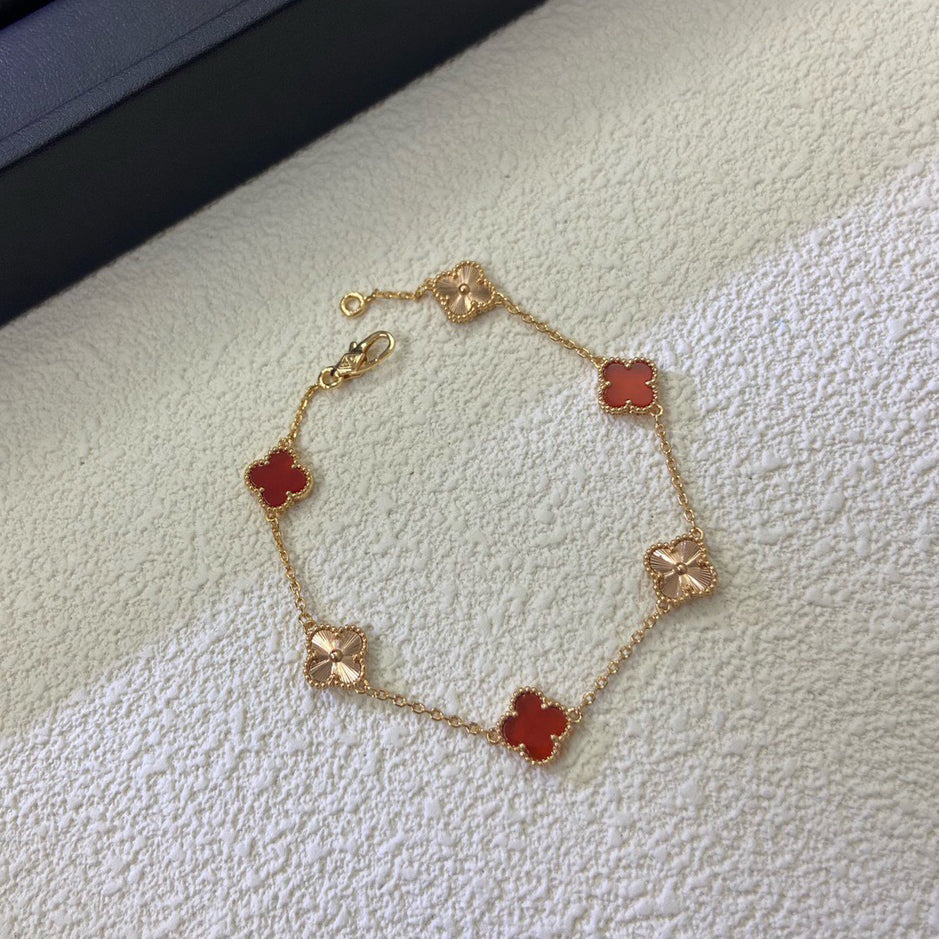 [¡®Lumi¡¯]CLOVER 6 MOTIF RED AGATE LASER BRACELET