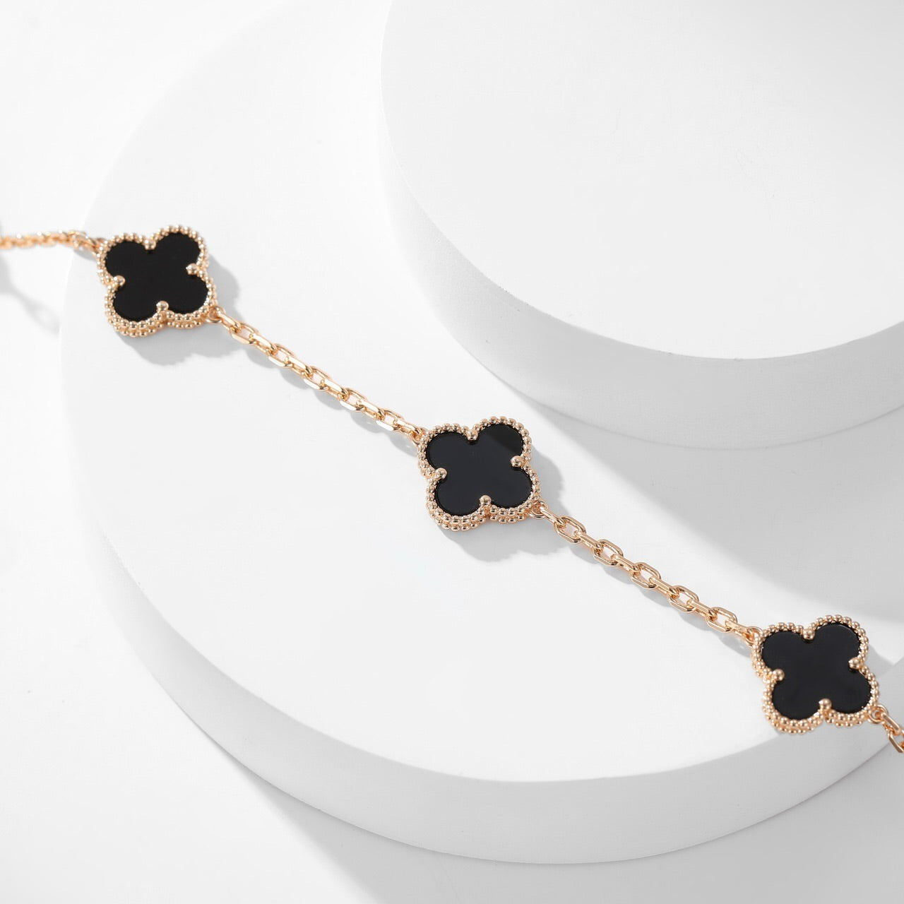 ¡®Lumi¡¯CLOVER 10 MOTIFS ONYX NECKLACE