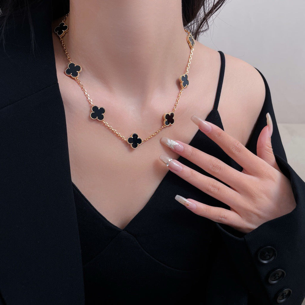 ¡®Lumi¡¯CLOVER 10 MOTIFS ONYX NECKLACE