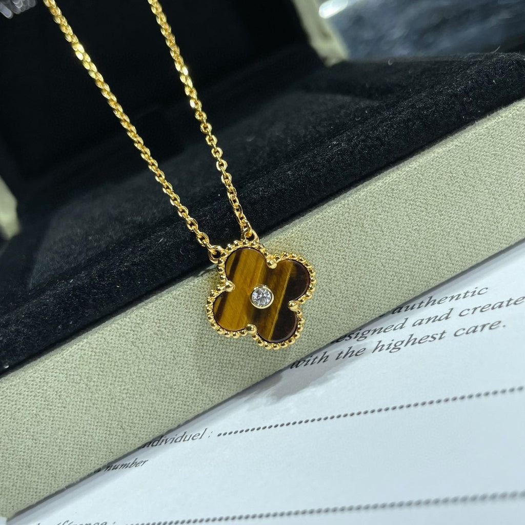 ¡®Lumi¡¯CLOVER 15MM DIAMOND AND YELLOW TIGER'S EYE AGATE necklace
