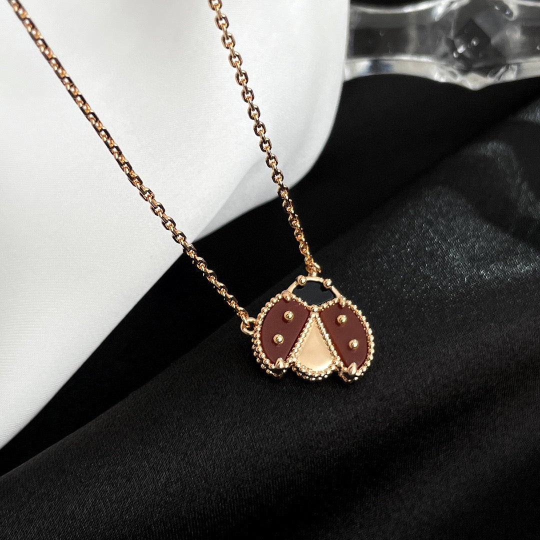¡®Lumi¡¯LUCKY  CARNELIANS LADYBUG NECKLACE