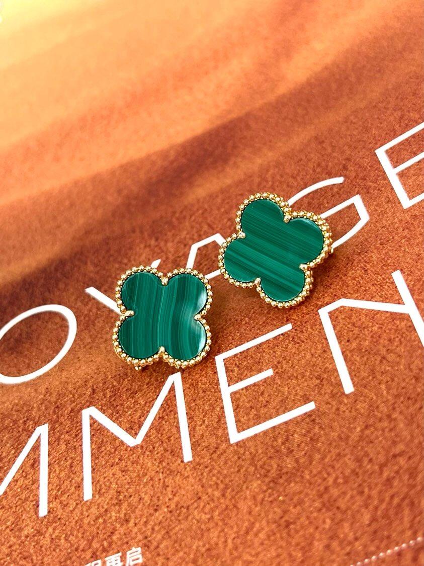 [Lumi] CLOVER LARGE (20mm) 1 MOTIFS GREENER MOP STUD EARRINGS