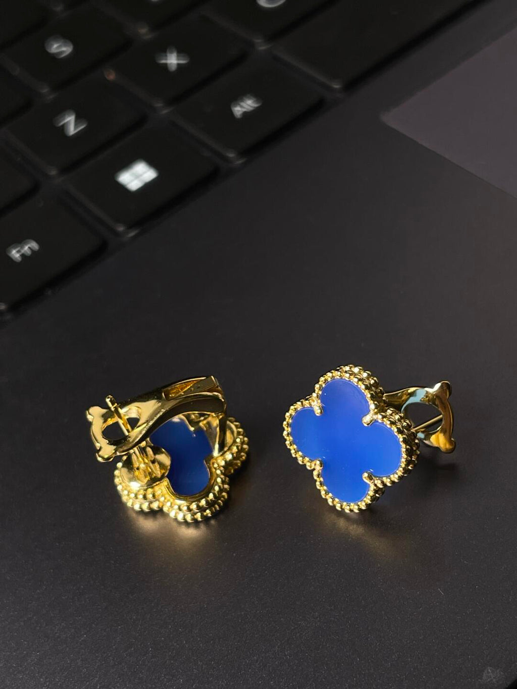 [Lumi] CLOVER LARGE (20mm) 1 MOTIFS BLUE MOP STUD EARRINGS