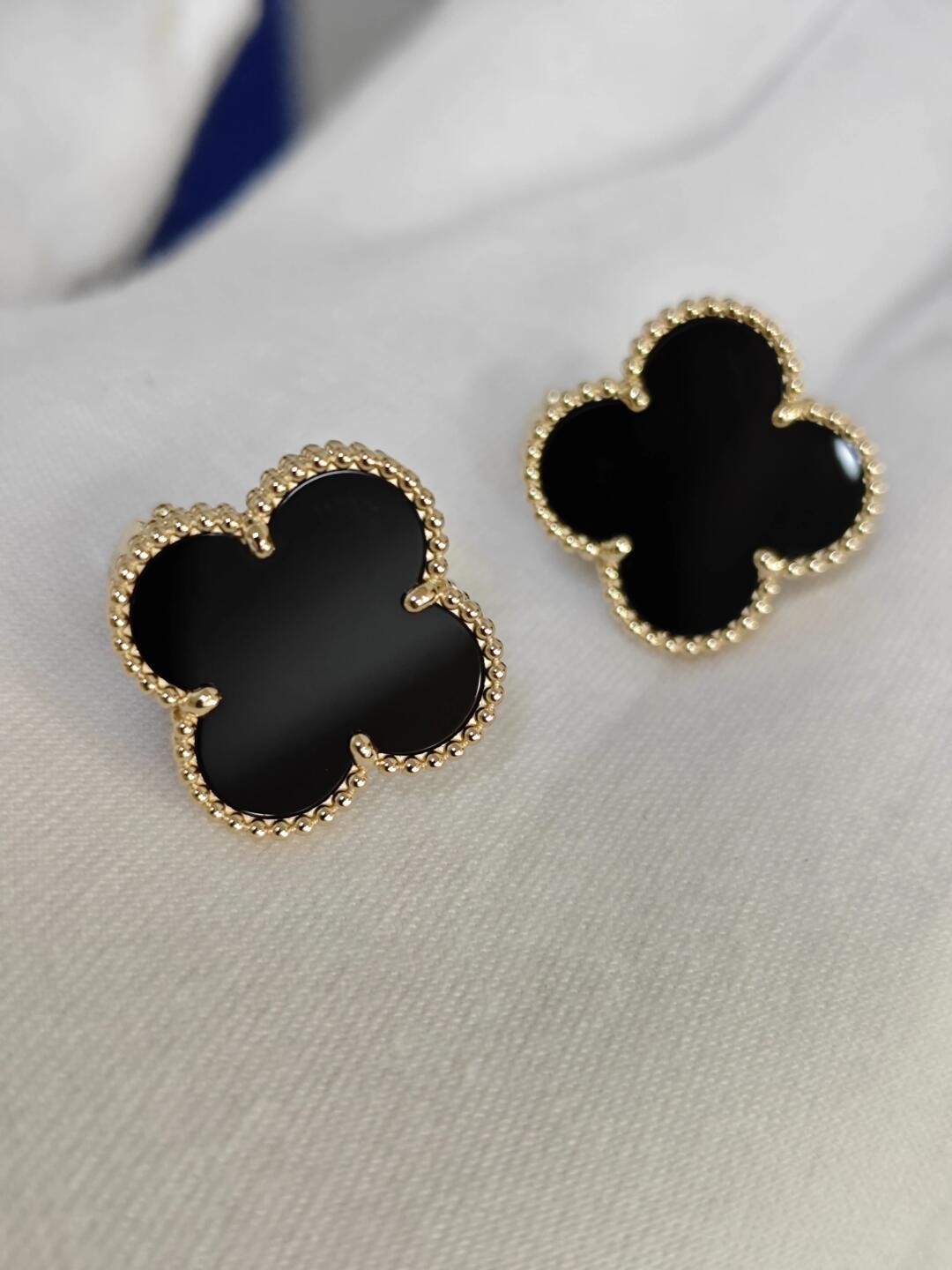 [Lumi]CLOVER 20MM BLACK MOP EARRINGS