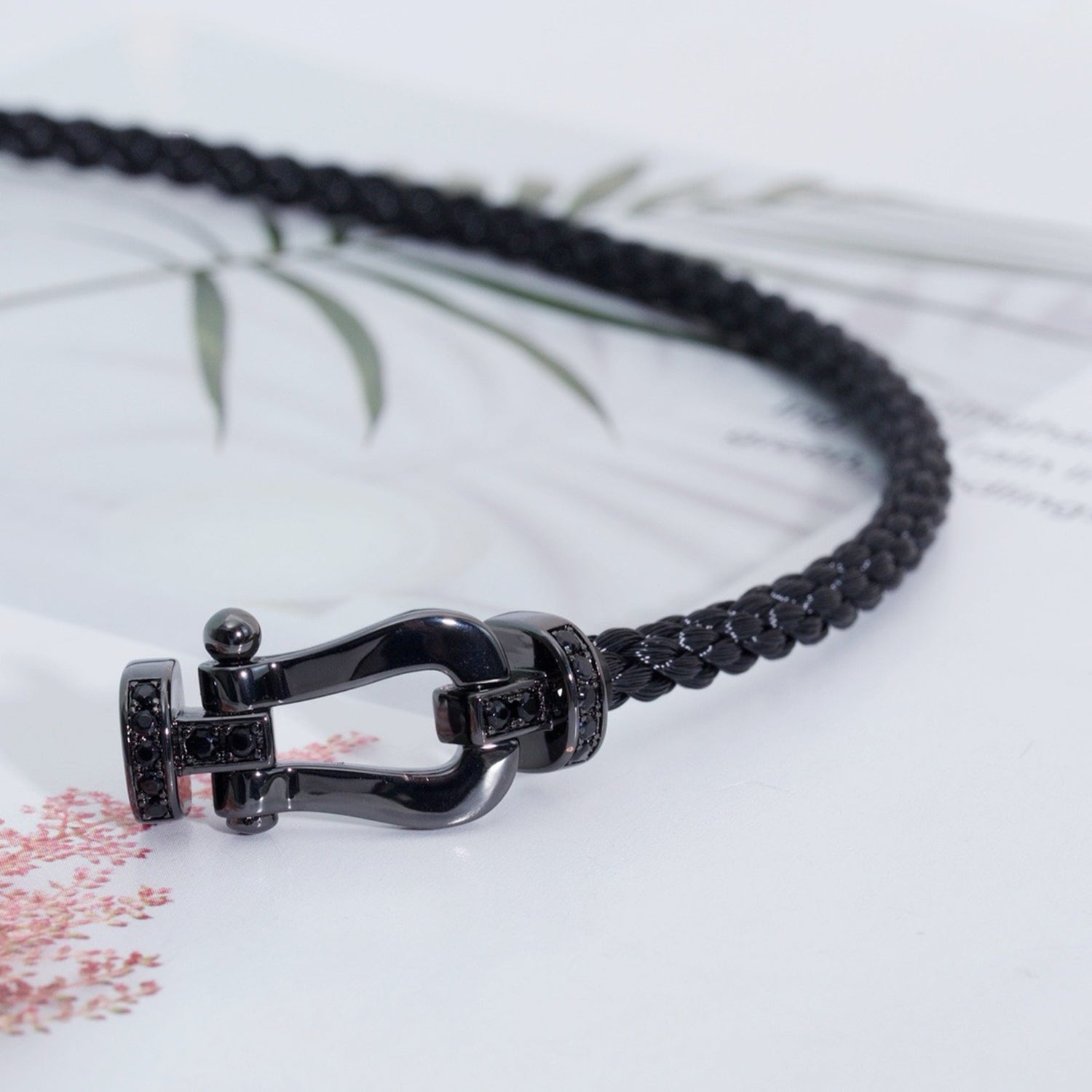 ¡®Lumi¡¯FORCE LARGE SERIES HORSESHOE BLACK SAMURAI BRACELET