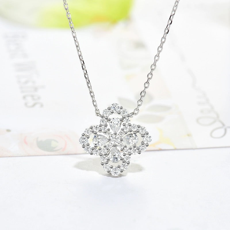 ¡®Lumi¡¯LOOP NECKLACE FULL MOTIF DIAMOND 16MM MULTIPLE COLORS
