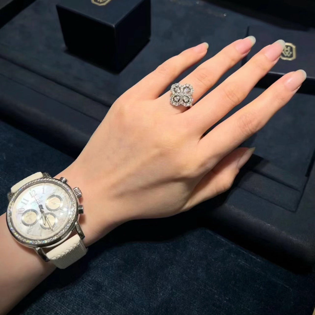 ¡®Lumi¡¯LOOP RING FULL MOTIF DIAMOND 16MM SILVE