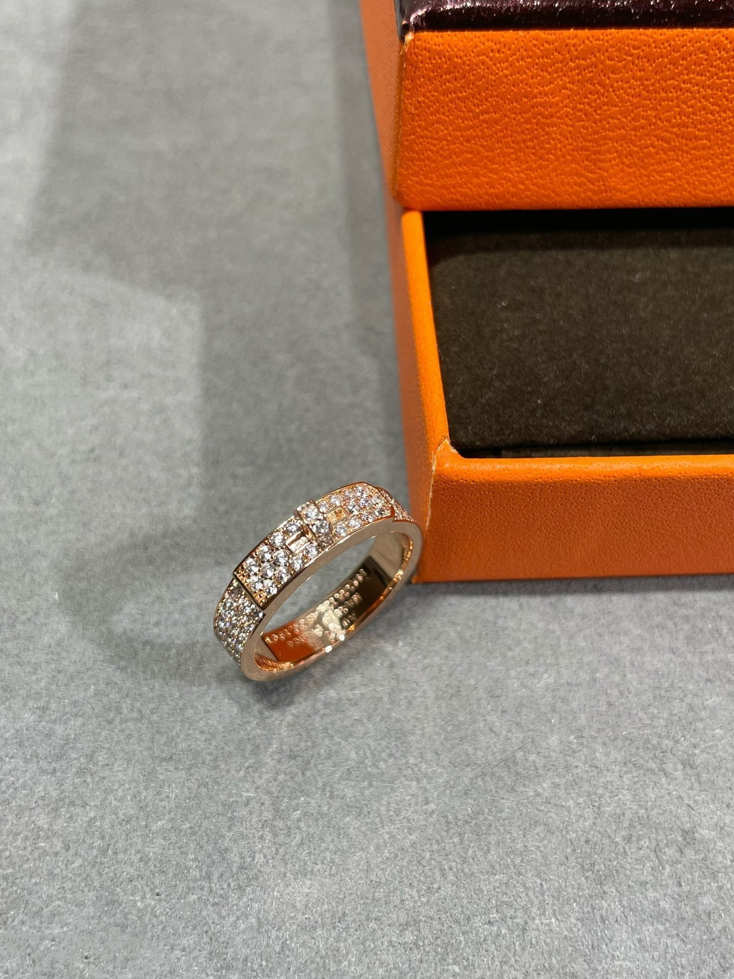 ¡®Lumi¡¯KELLY PINK GOLD DIAMOND RING