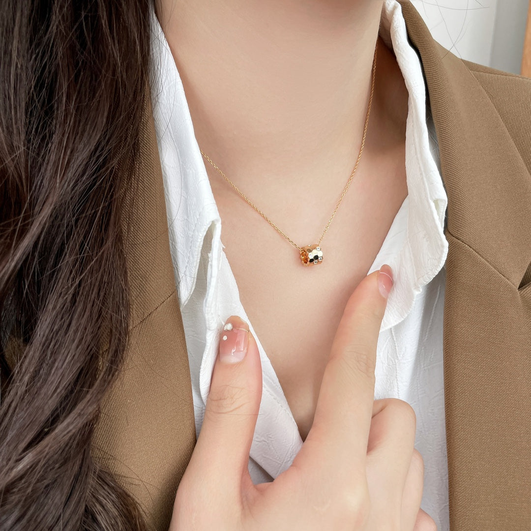 ¡®Lumi¡¯BEE MINI PEDANT DIAMOND NECKLACE