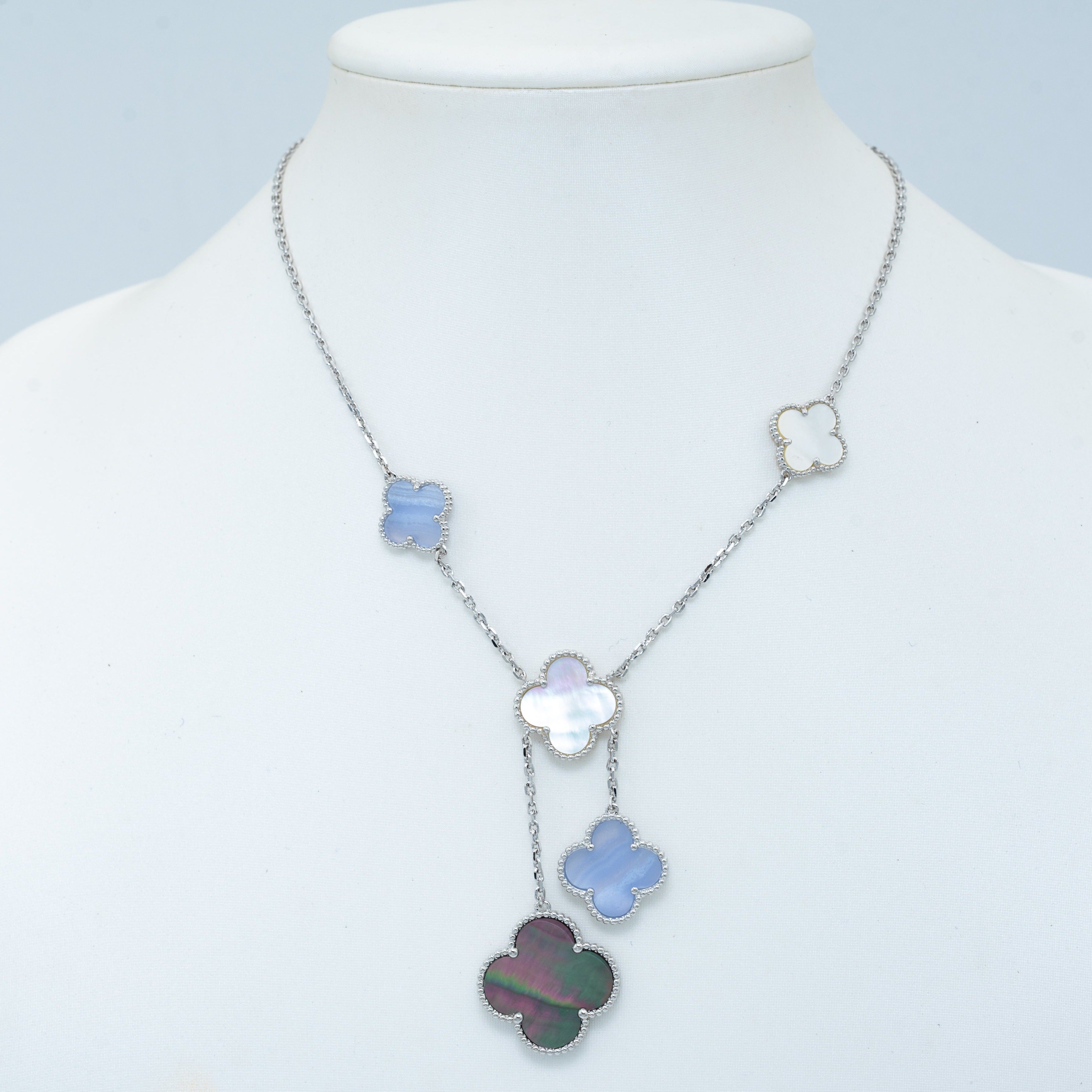 ¡®Lumi¡¯CLOVER MOP CHALCEDONY NECKLACE SILVER 6 MOTIF