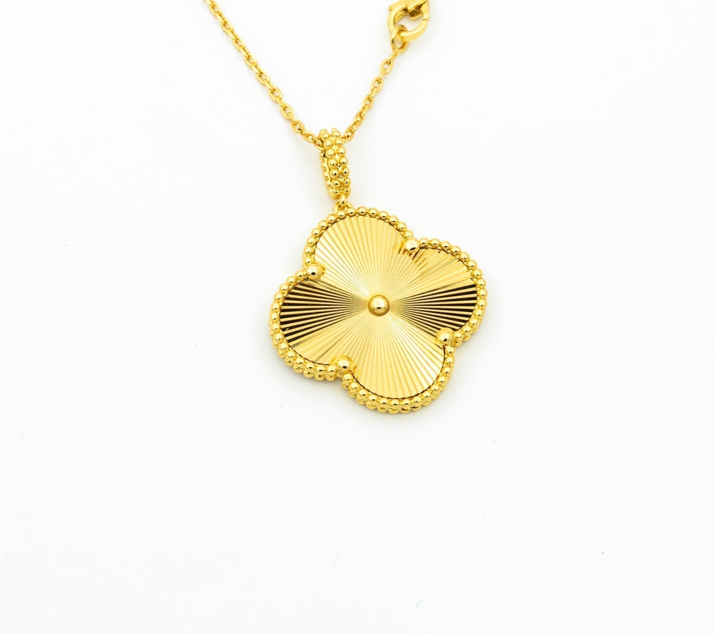¡®Lumi¡¯CLOVER 25MM PEDANT NECKLACE GOLD