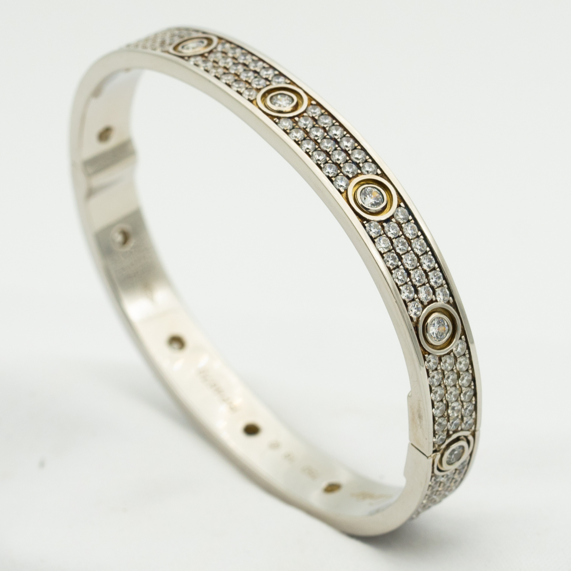 ¡®Lumi¡¯LOVE BRACELET 6.1MM DIAMOND-PAVED 10 BIG DIAMONDS