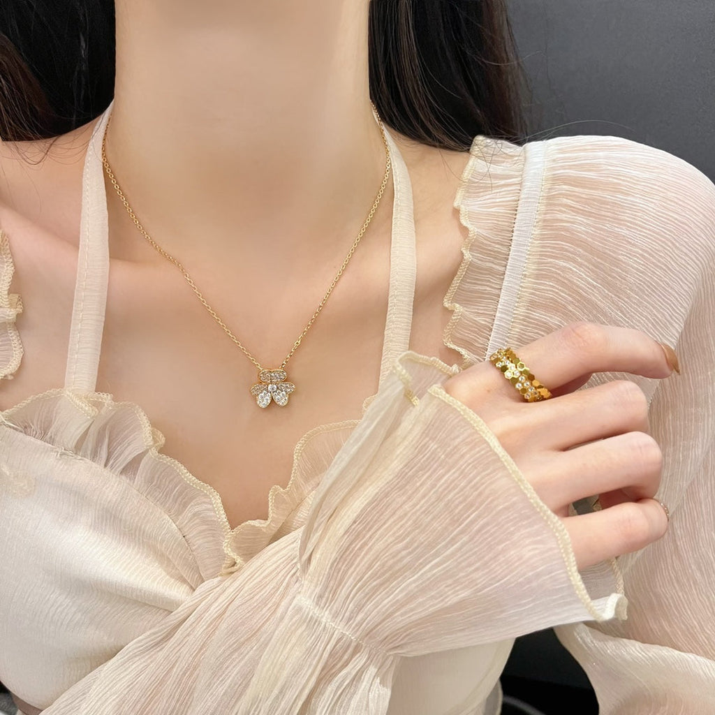 ¡®Lumi¡¯FLOWER DIAMOND NECKLACE