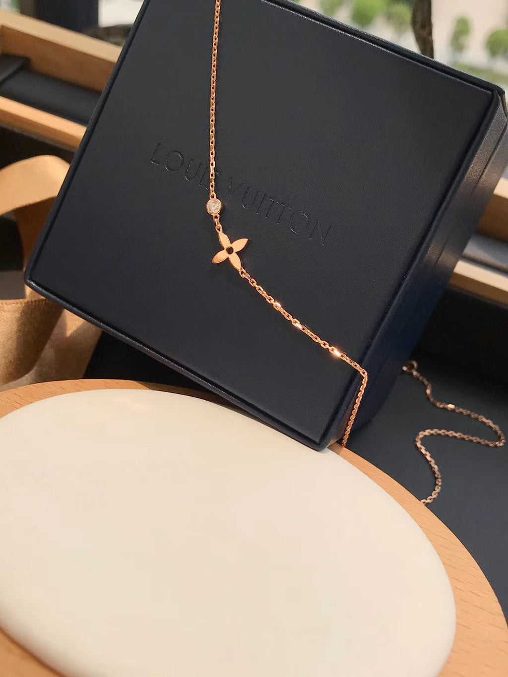 ¡®Lumi¡¯BLOSSOM PENDANT PINK GOLD AND DIAMOND
