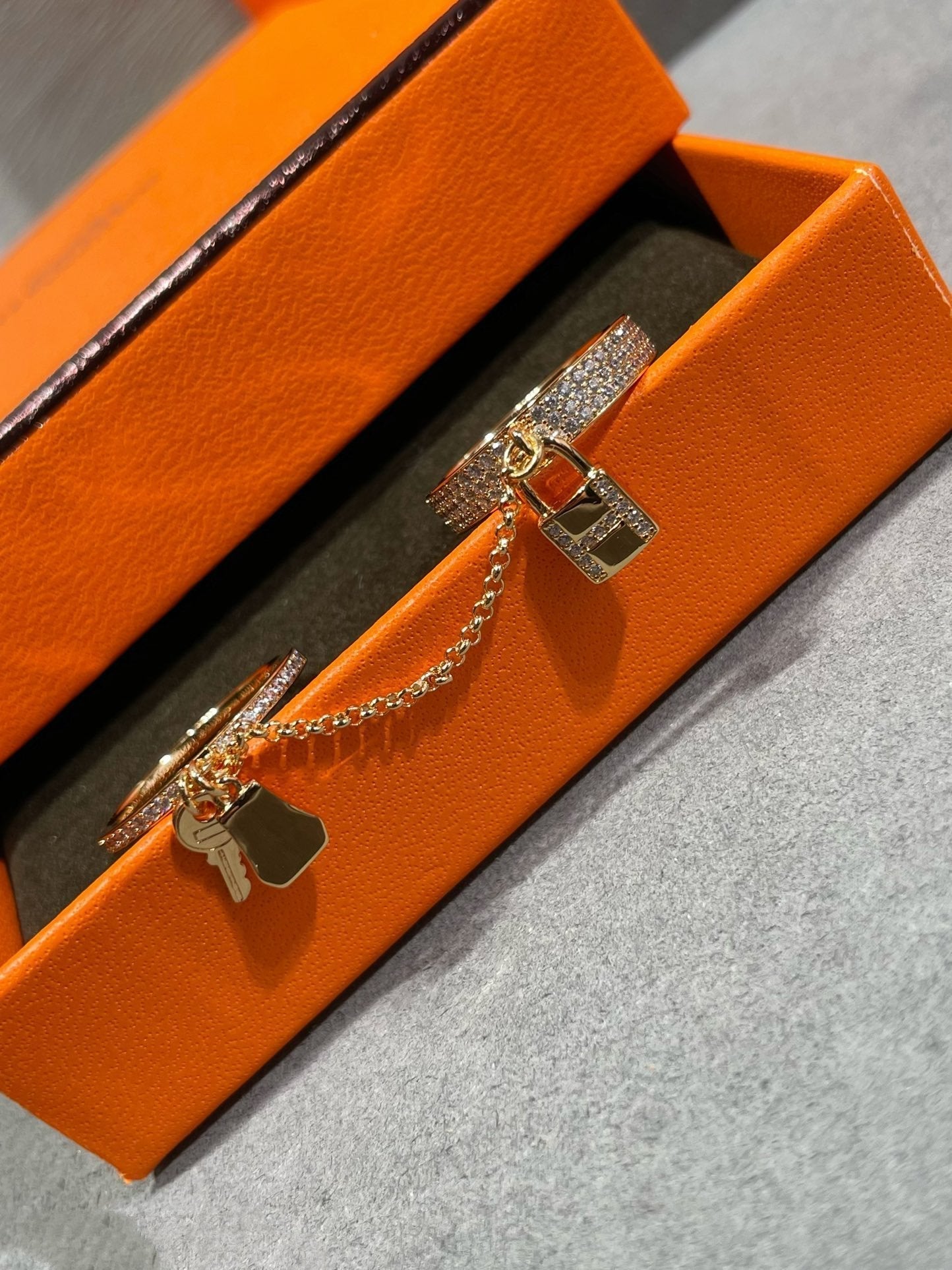 ¡®Lumi¡¯HM KELLY CLOCHETTE DOUBLE RING IN  WITH DIAMONDS