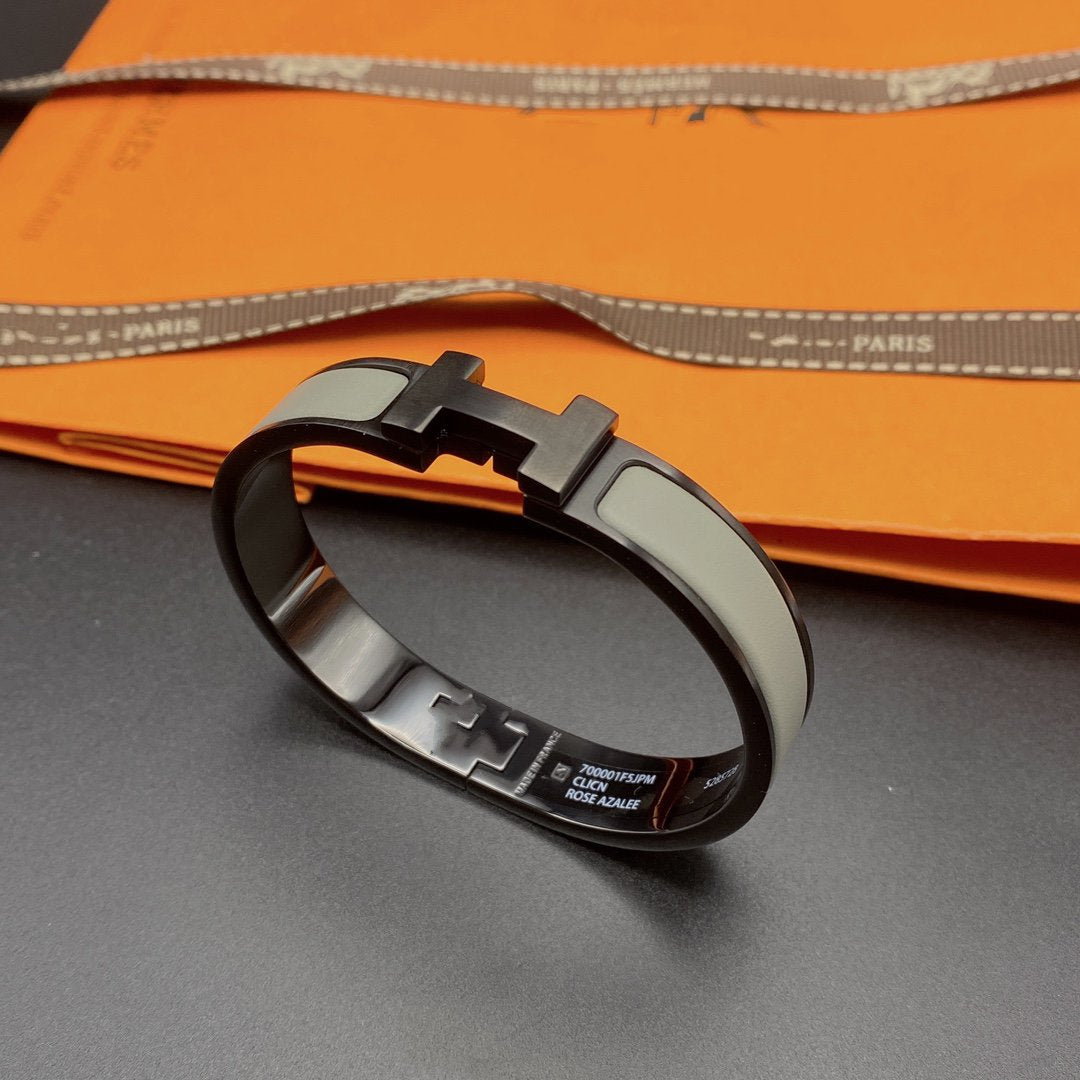 ¡®Lumi¡¯CLIC HM SO BLACK GREY BRACELET