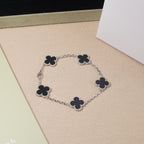[Lumi jewelry] CLOVER 5 MOTIF ONYXS BRACELET COLLECTION