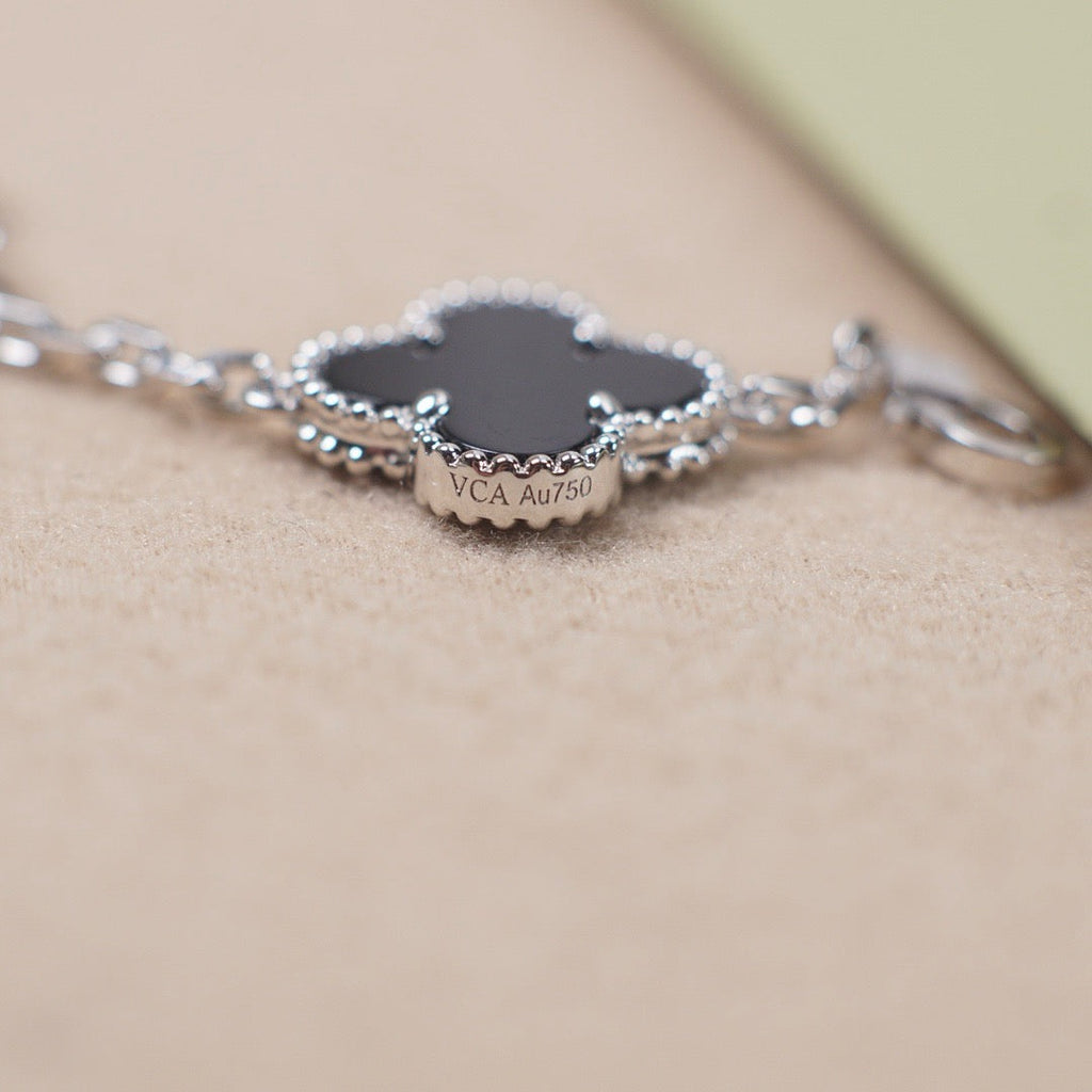 [Lumi]New  CLOVER 5 MOTIF ONYXS BRACELET COLLECTION