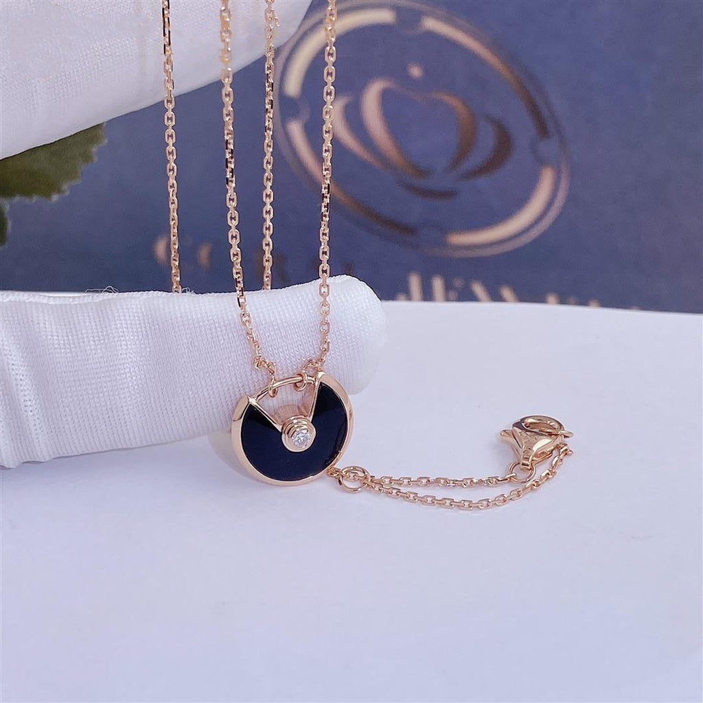 ¡®Lumi¡¯AMULETTE ROSE GOLD ONYX NECKLACE