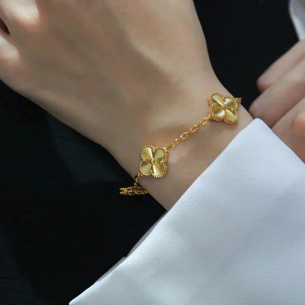 [Lumi]New  CLOVER 5 MOTIF LASER BRACELET COLLECTION