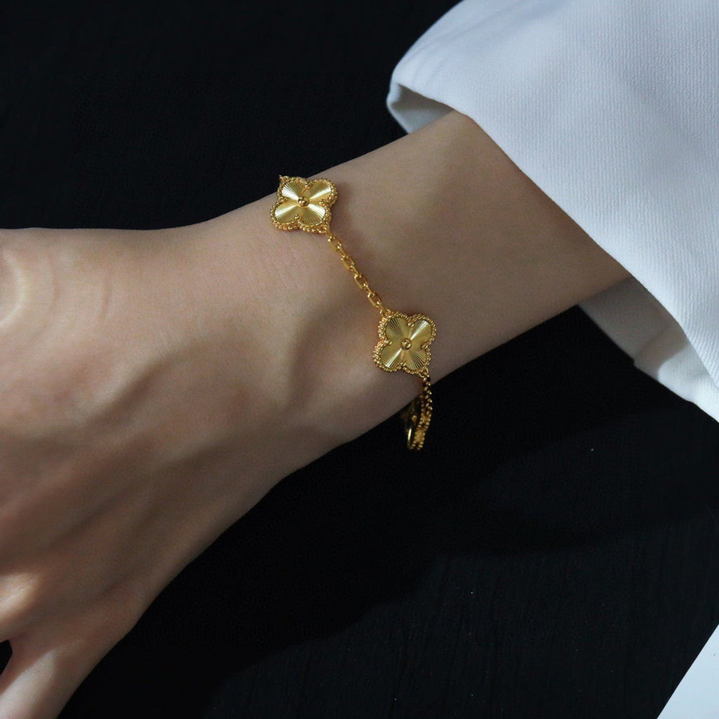 [Lumi]New  CLOVER 5 MOTIF LASER BRACELET COLLECTION