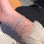 ¡®Lumi¡¯CLOVER 5 MOTIF PINK BLUE RED WHITE BRACELET
