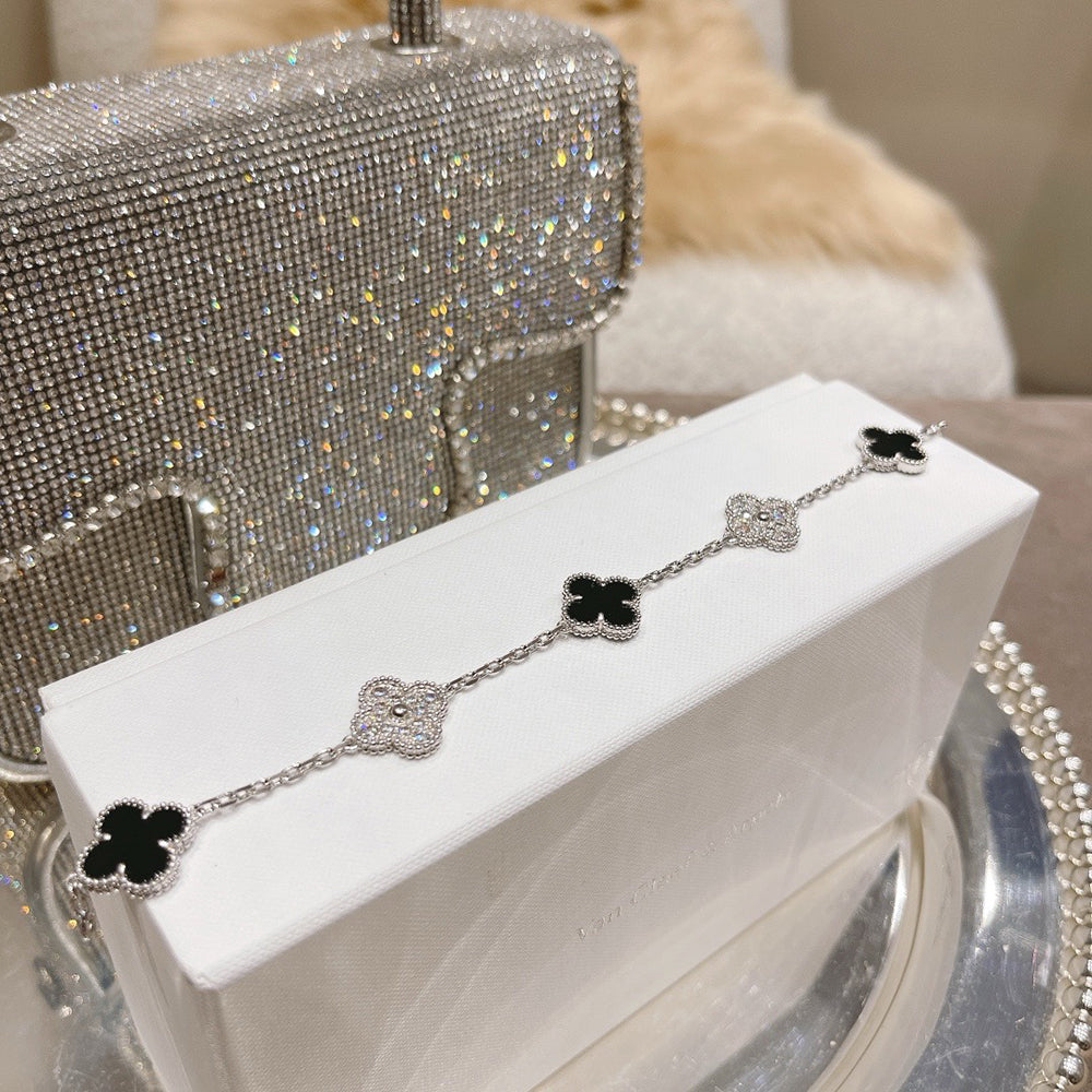 [Lumi]New  CLOVER 5 MOTIF ONYXS BRACELET COLLECTION