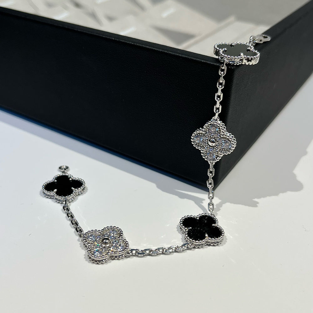 [Lumi jewelry] CLOVER 5 MOTIF ONYXS BRACELET COLLECTION