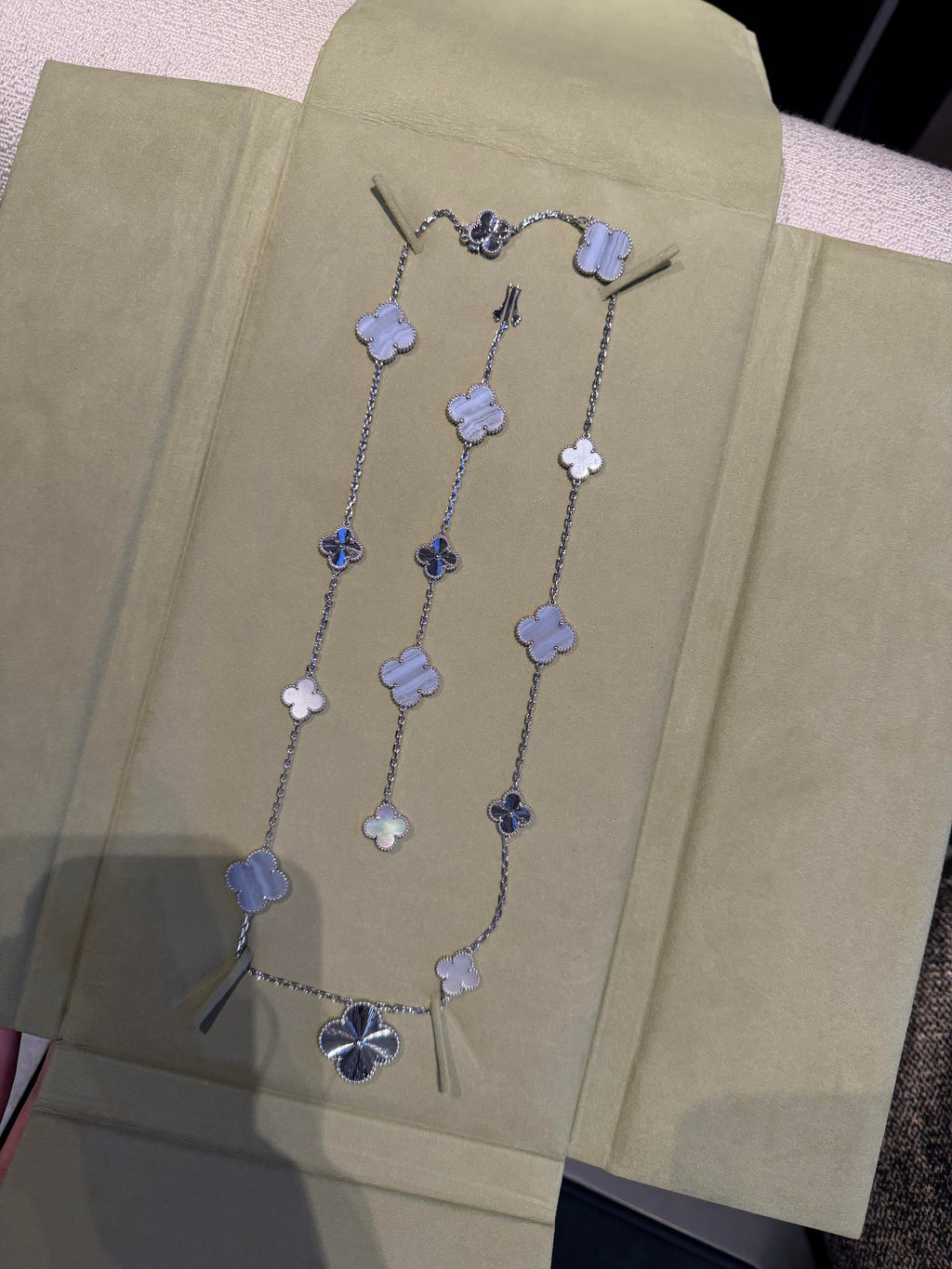 [¡®Lumi¡¯] 25 NEW CLOVER 15 MOTIFS PURPLE CHALCEDONY