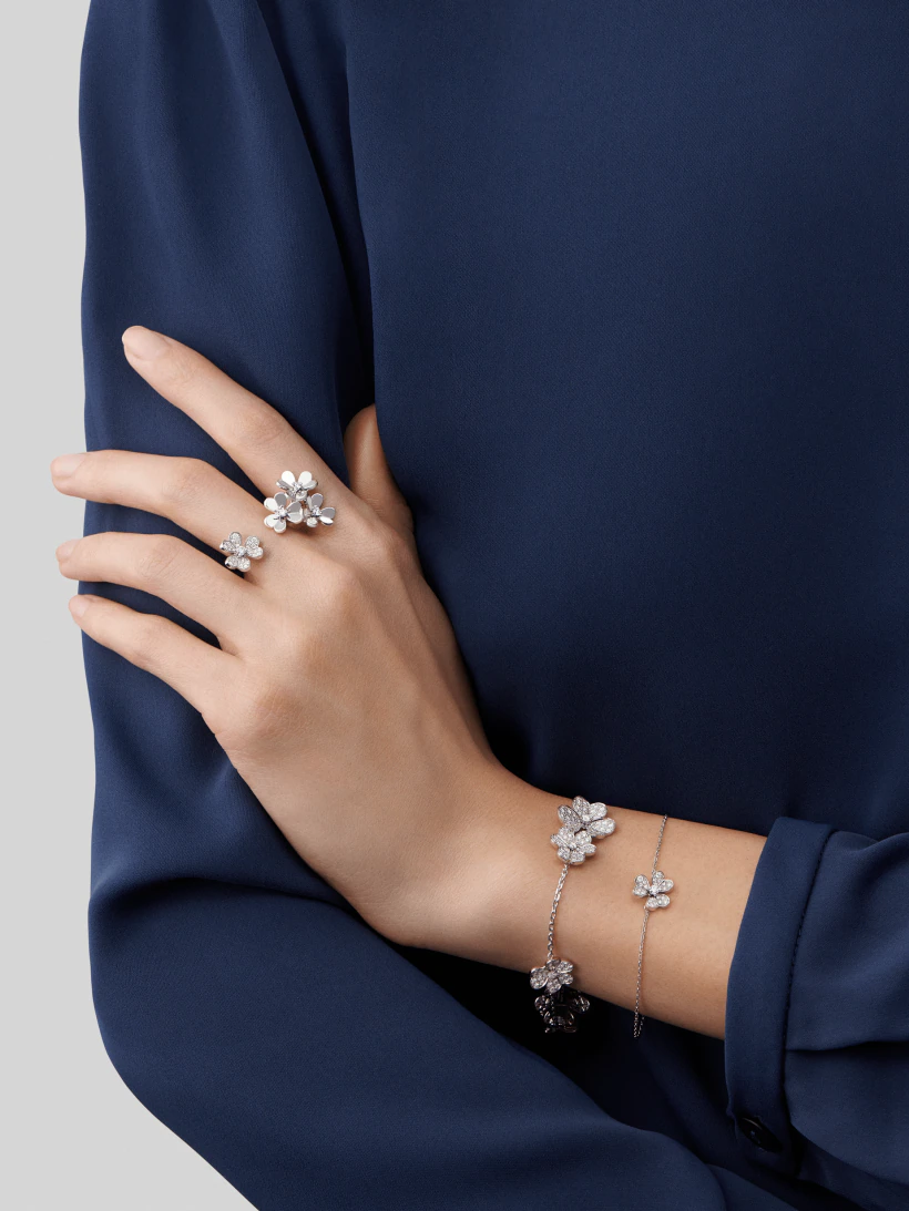 ¡®Lumi¡¯FRIVOLE SILVER FLOWER DIAMOND BRACELET