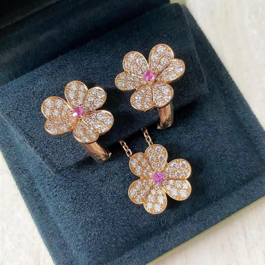 ¡®Lumi¡¯FRIVOLE ROSE GOLD FLOWER DIAMOND NECKLACE