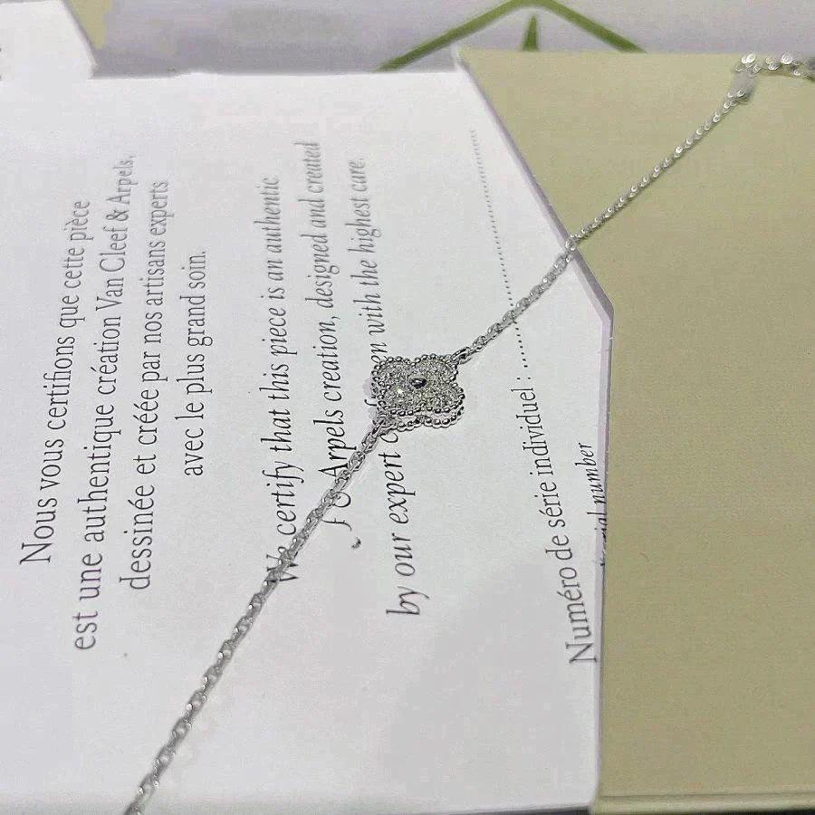 ¡®Lumi¡¯CLOVER  SINGLE FLOWER BRACELET SILVER