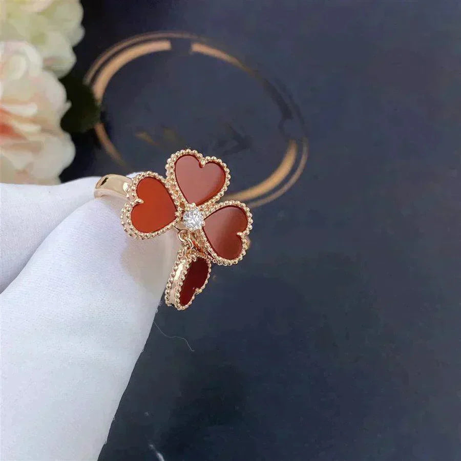 ¡®Lumi¡¯SWEET CLOVER CARNELIAN RING