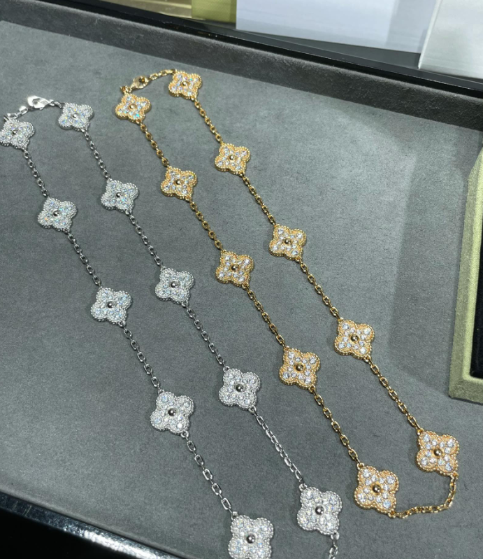 [¡®Lumi¡¯]CLOVER 10 MOTIFS FULL DIAMOND NECKLACE