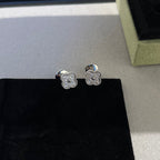¡®Lumi¡¯CLOVER MINI DIAMOND STUD EARRINGS